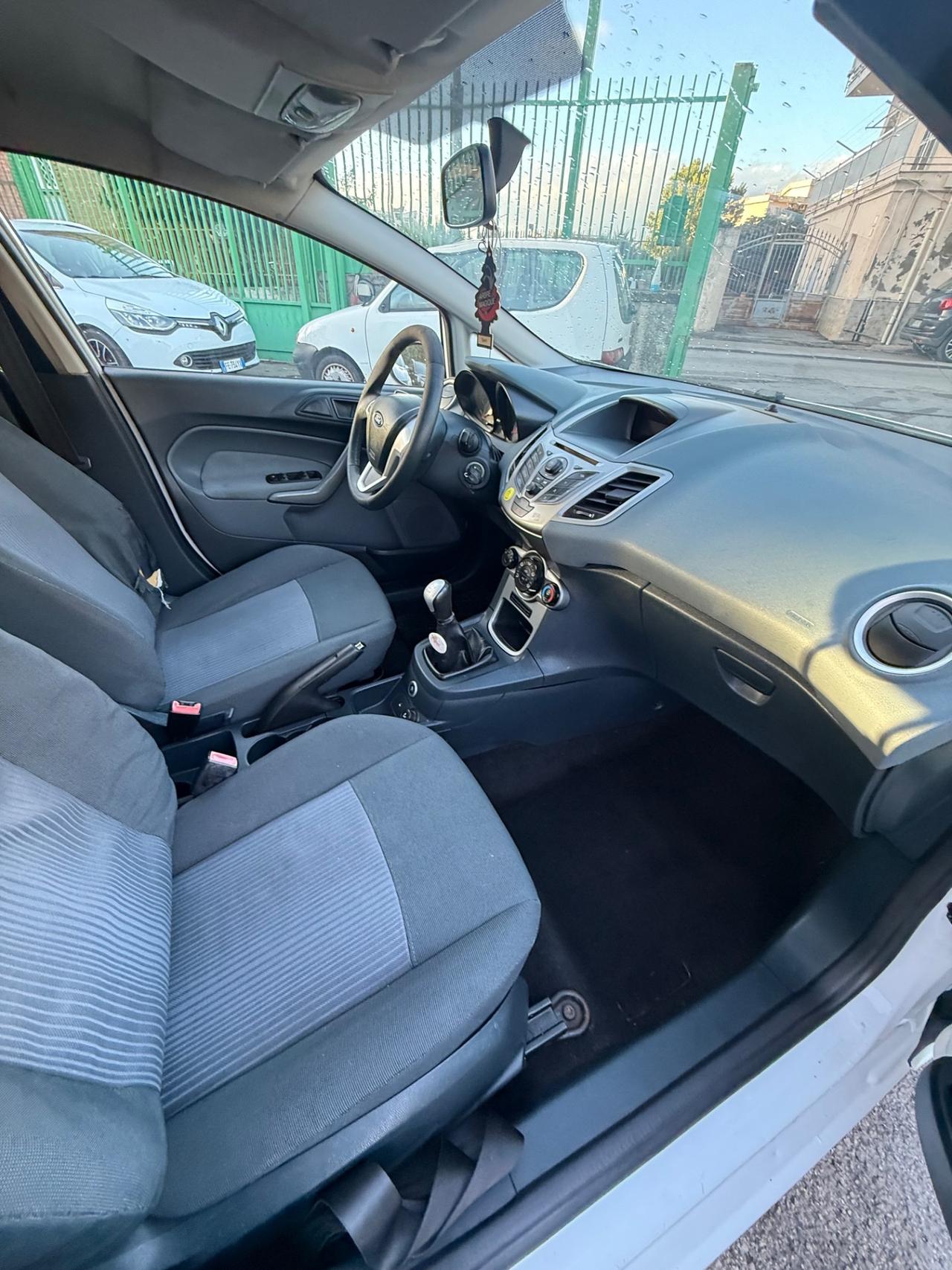 Ford Fiesta Ikon 1.4 16V 5p.Bz.- GPL Business