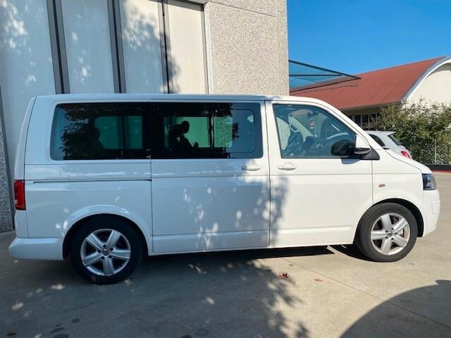 Volkswagen Multivan T5 2.0 bitdi Highline 180cv gancio traino