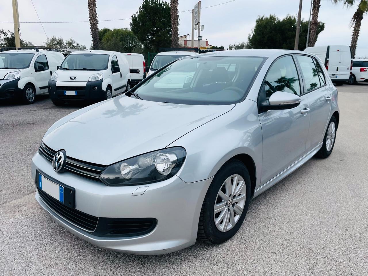 Volkswagen Golf 1.6 TDI DPF 5p. Comfortline PER NEOPATENTATI