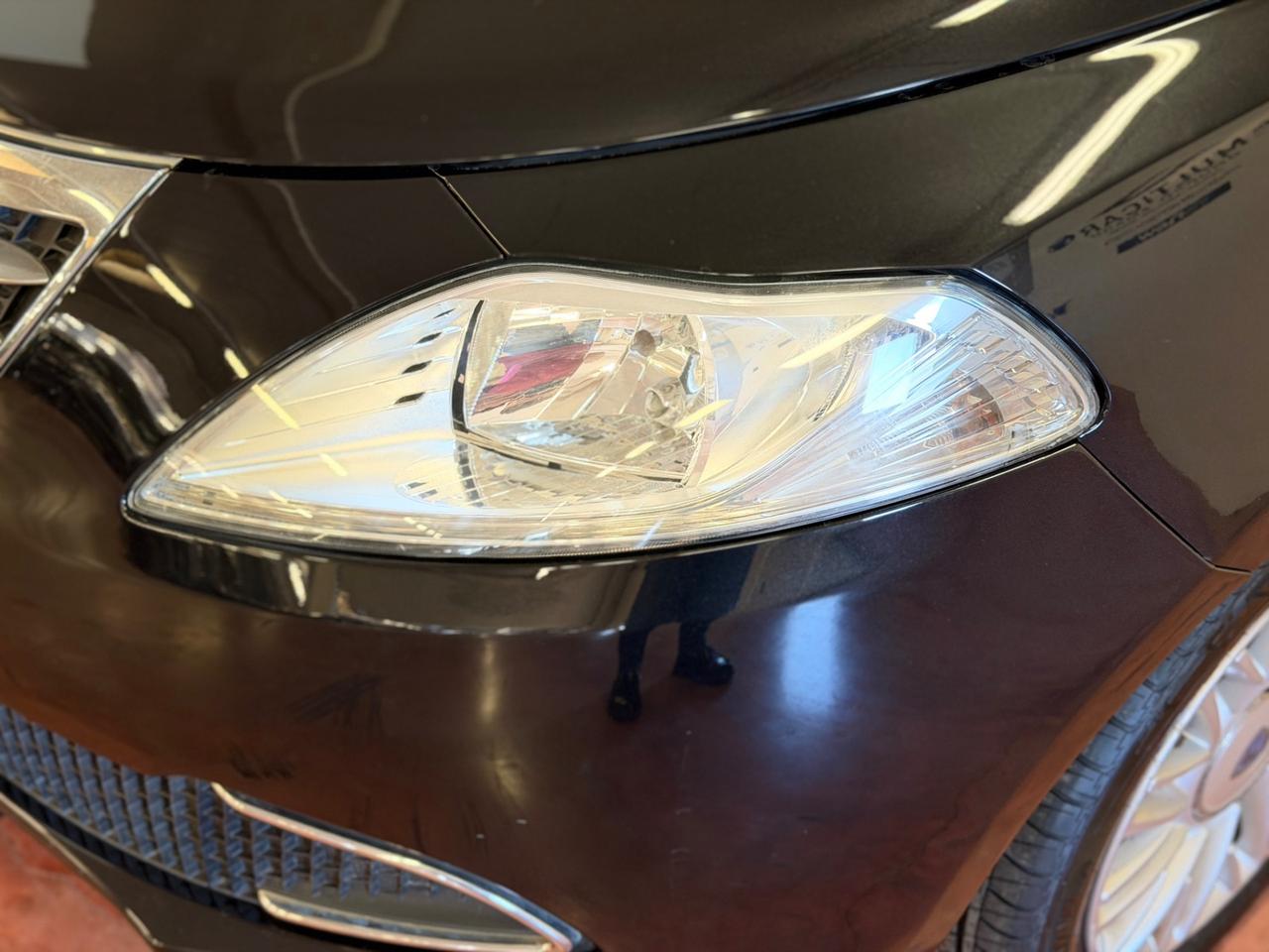 Lancia Ypsilon 1.2 69 CV 5 porte S&S Gold