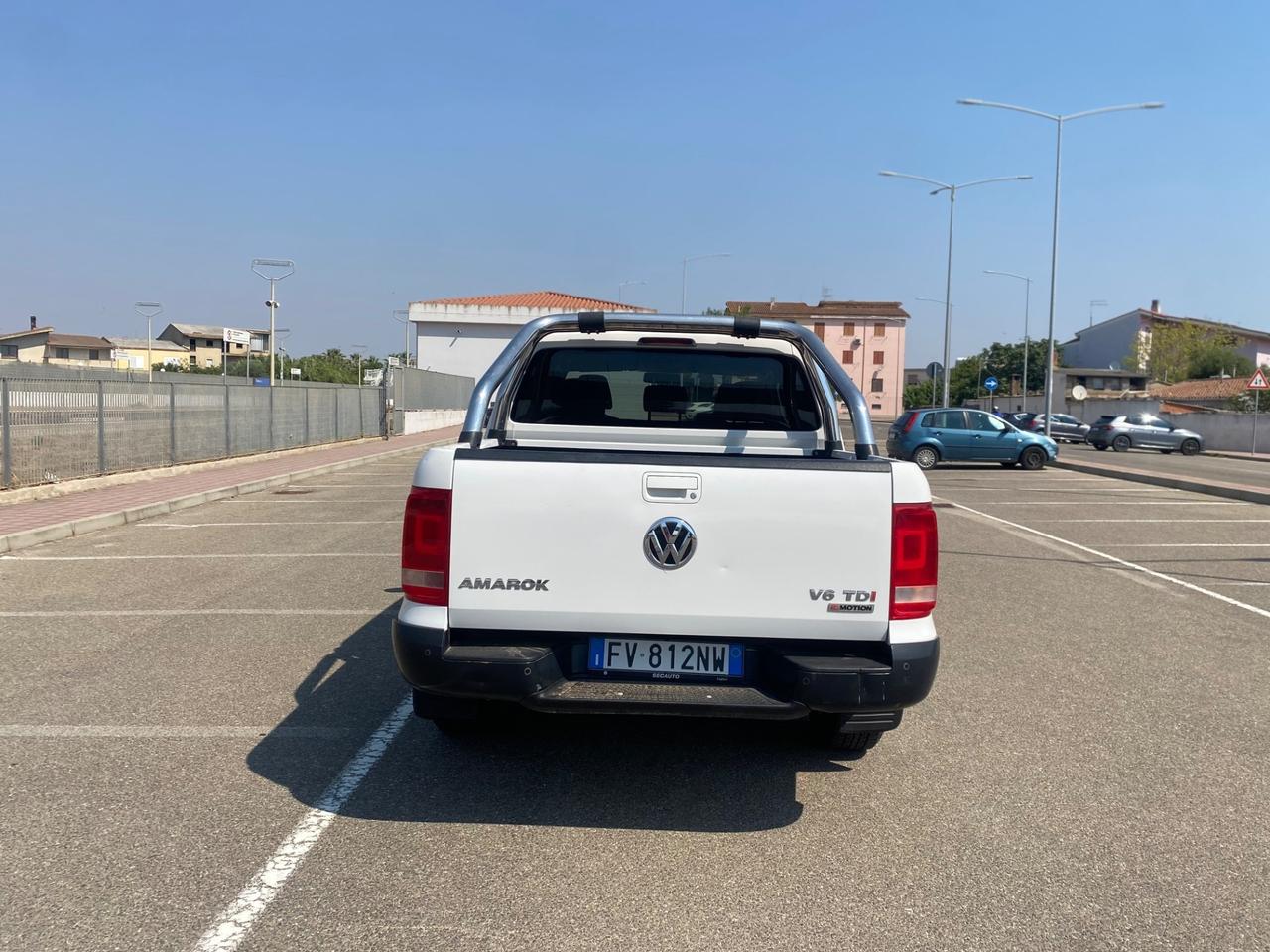 Volkswagen Amarok 3.0 V6 TDI 4MOTION BMT permanente aut. DC Comfortline