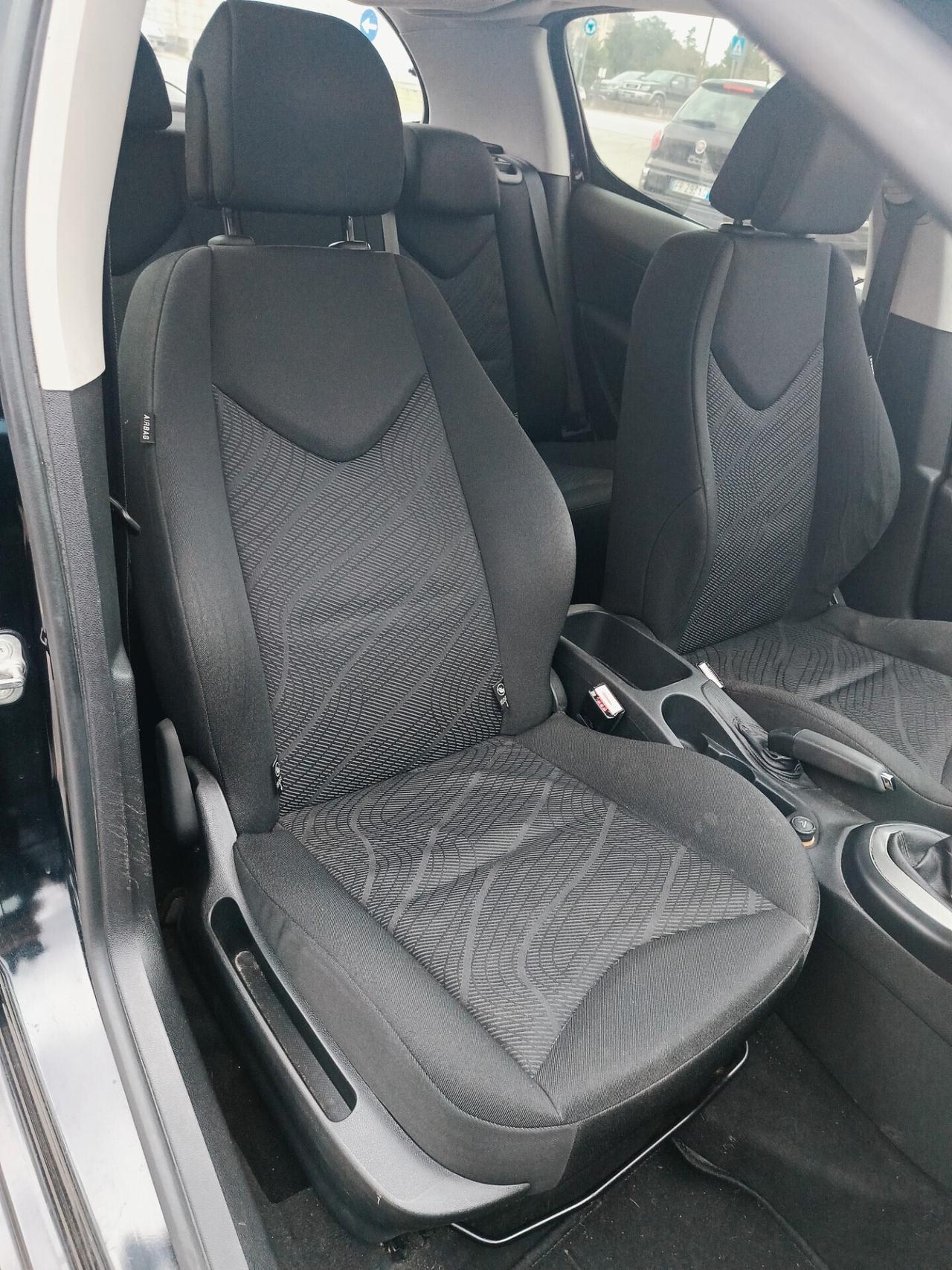 Peugeot 308 1.6 HDi 90CV 5p. Tecno