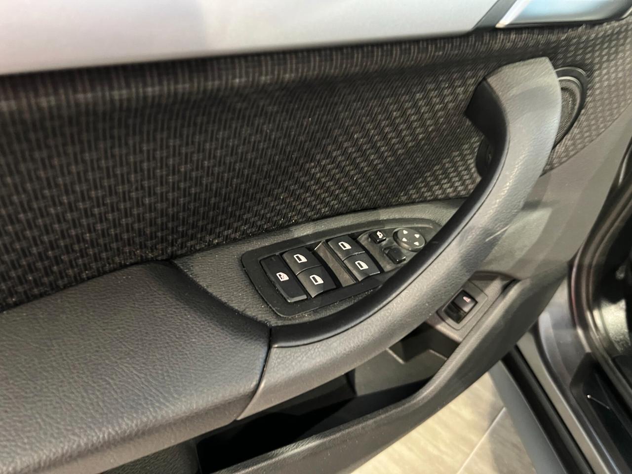 Bmw X1 sDrive18d Advantage TETTO