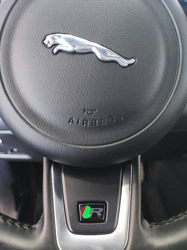 Jaguar E-Pace 2.0d i4 R-Dynamic HSE 150cv VIRTUAL! TETTO! PELLE!