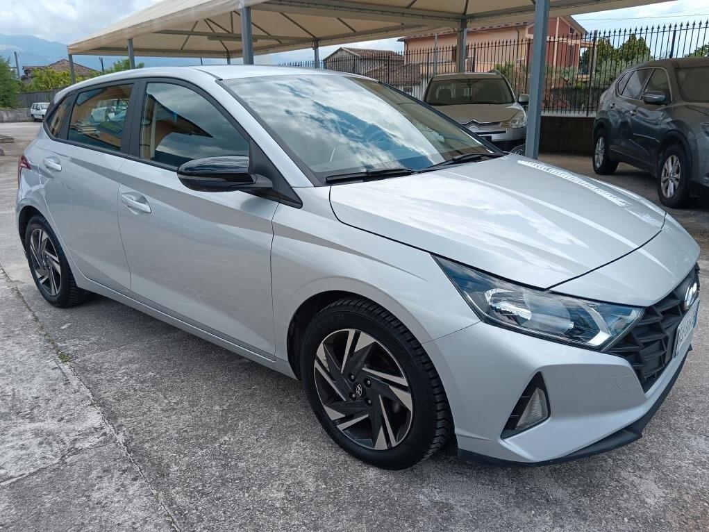 Hyundai i20 1.2 MPI MT GPL Connectline
