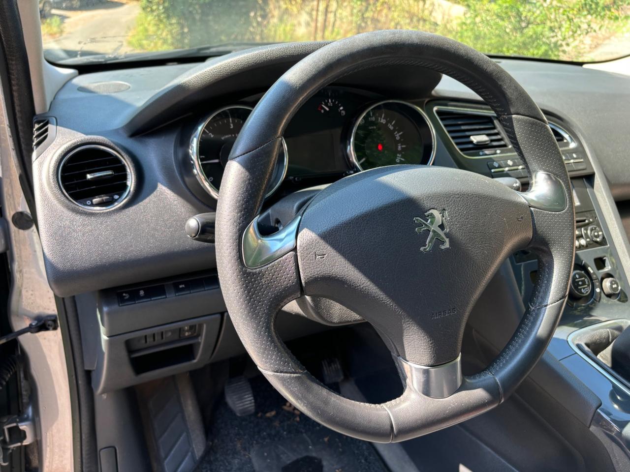 Peugeot 5008 2.0 HDi 150CV Active