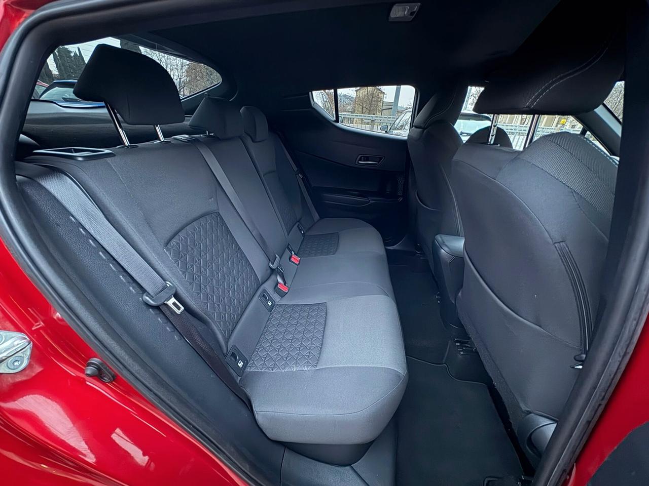 TOYOTA C-HR 1.8 IBRIDA TAGLIANDATA SI NEOPAT