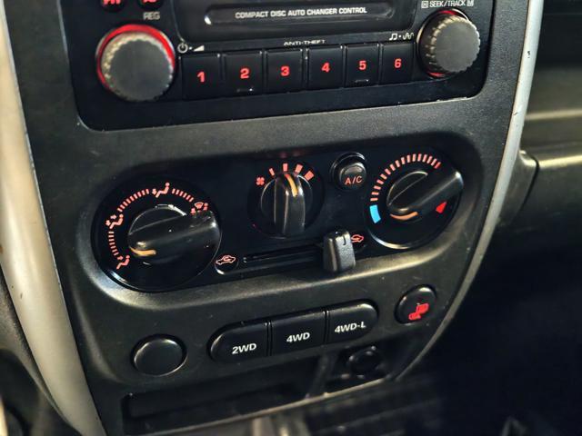 SUZUKI Jimny 1.3i 16V cat 4WD JLX