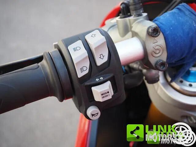 DUCATI Supersport S