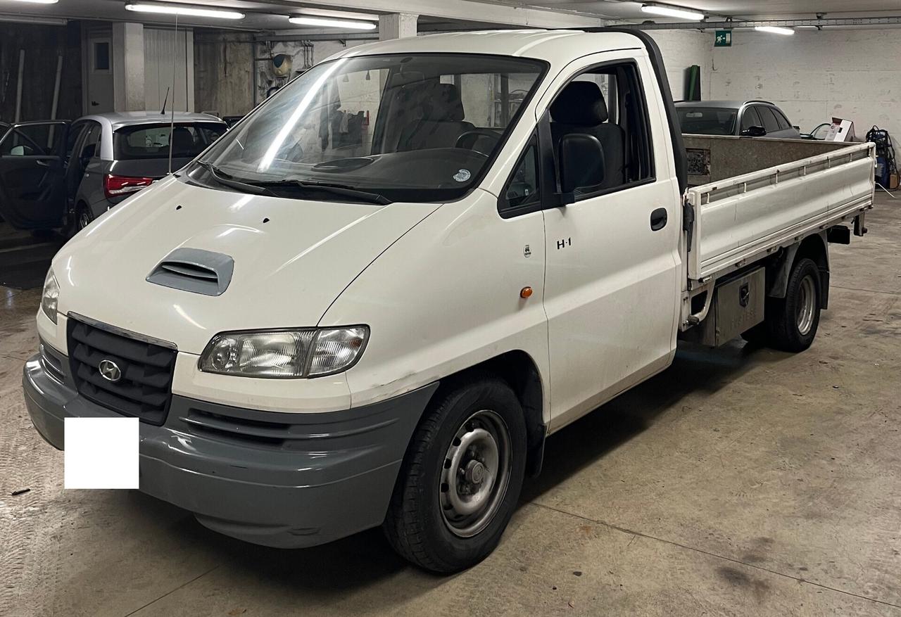 HYUNDAI H1 2.5 CRDi - AUTOCARRO 3 POSTI - CASSONE FISSO - PORTATA 1.495 KG. - MOTORE REVISIONATO