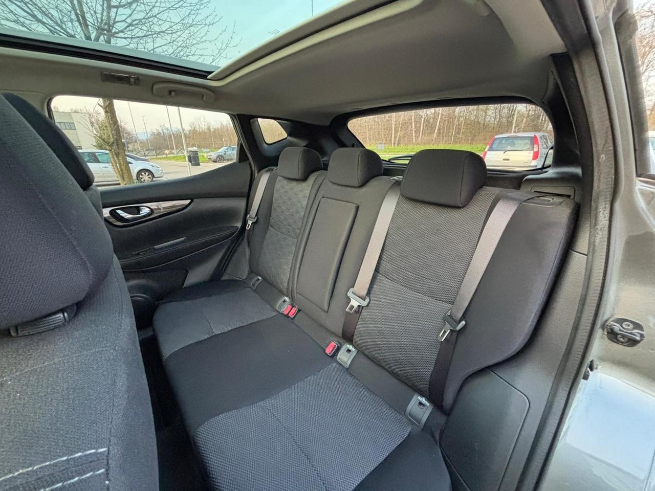 Nissan Qashqai 1.6 dCi X-Tronic 2WD Black Edition