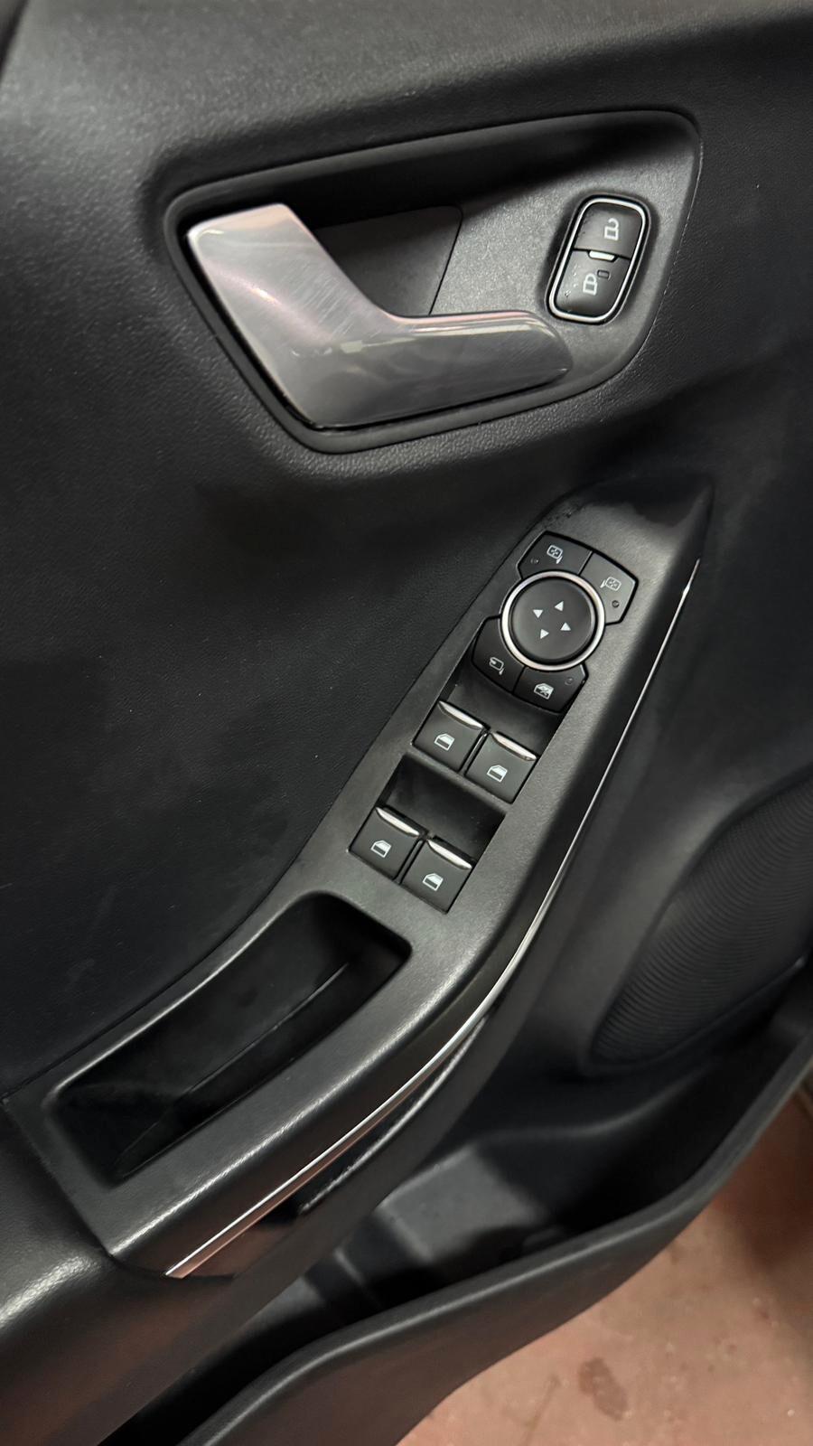 Ford Puma 1.0 EcoBoost 125 CV S&S ST-Line X Tetto nero retroCam android auto