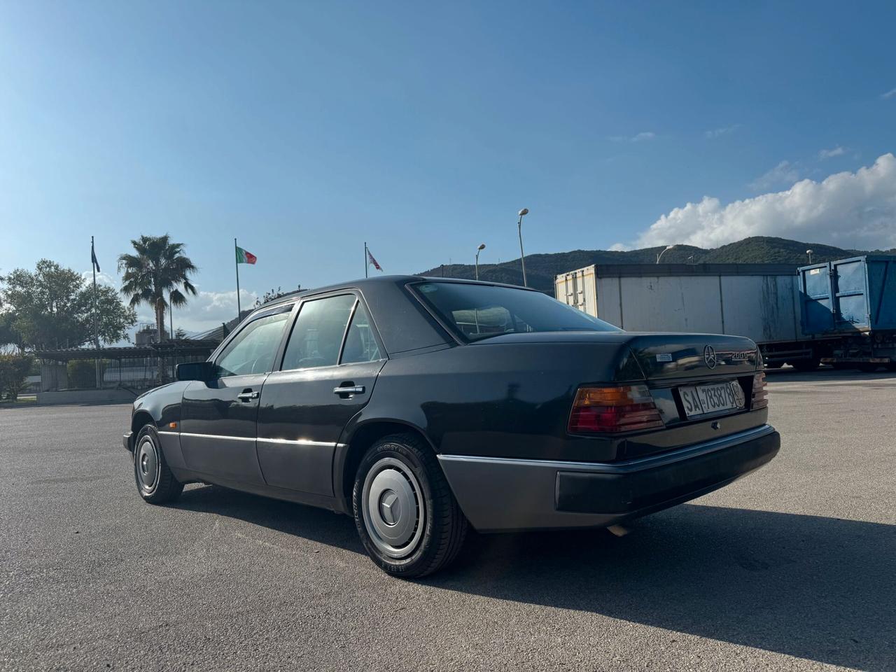 Mercedes-benz 200 D Targa oro 1990