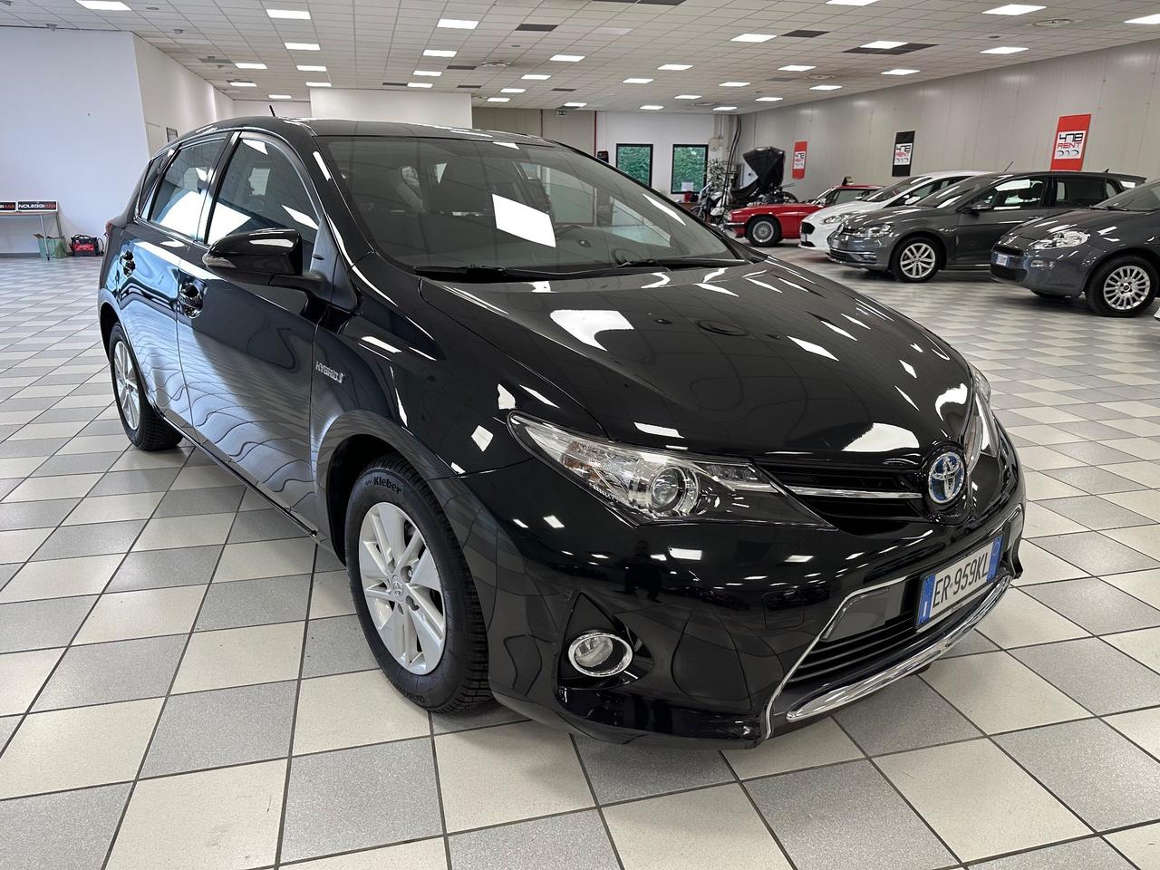 Toyota Auris 1.8 Hybrid Lounge
