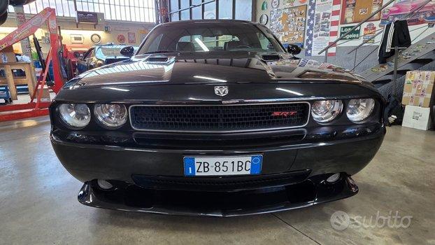 Dodge Challenger SRT-8 2009