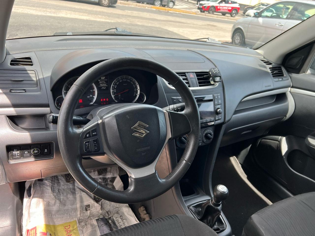 Suzuki Swift 1.2 VVT GPL 2012