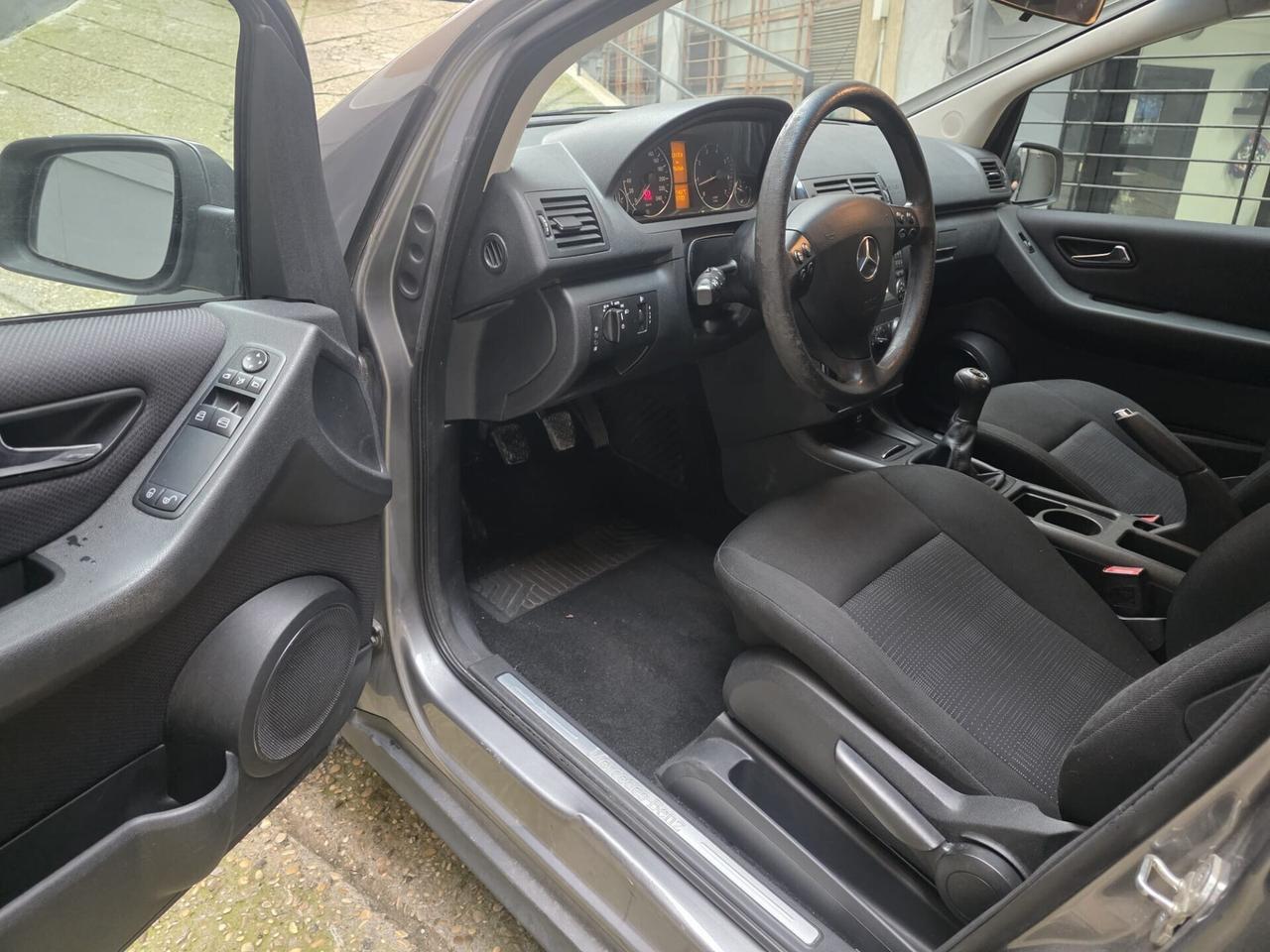 Mercedes-benz A 160 - SOLI 76.000KM