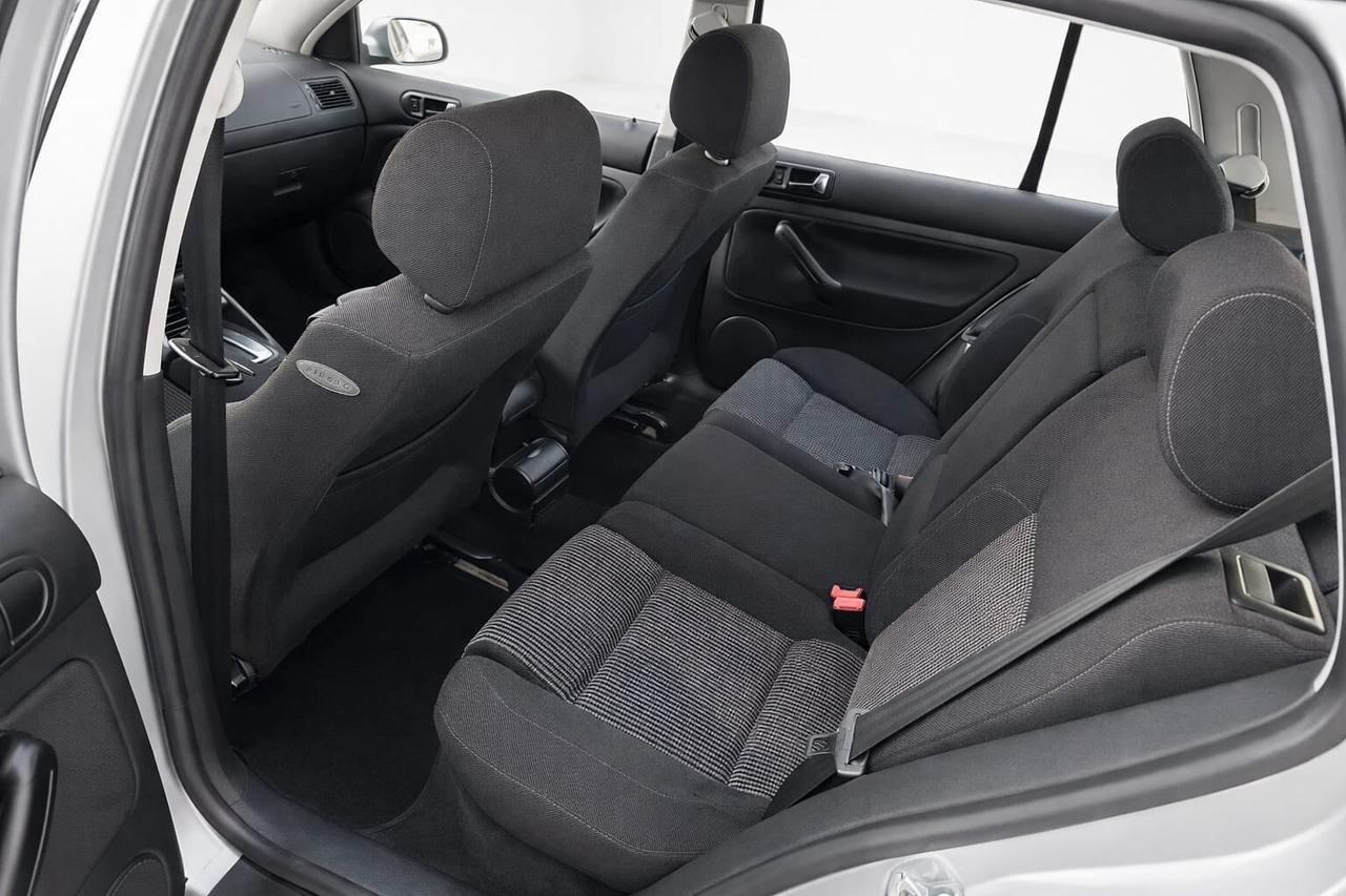 Volkswagen Golf 2002- 1.6B/102 CV AUTOMATICA HIGHLINE 150.000 NEOPATENTATI