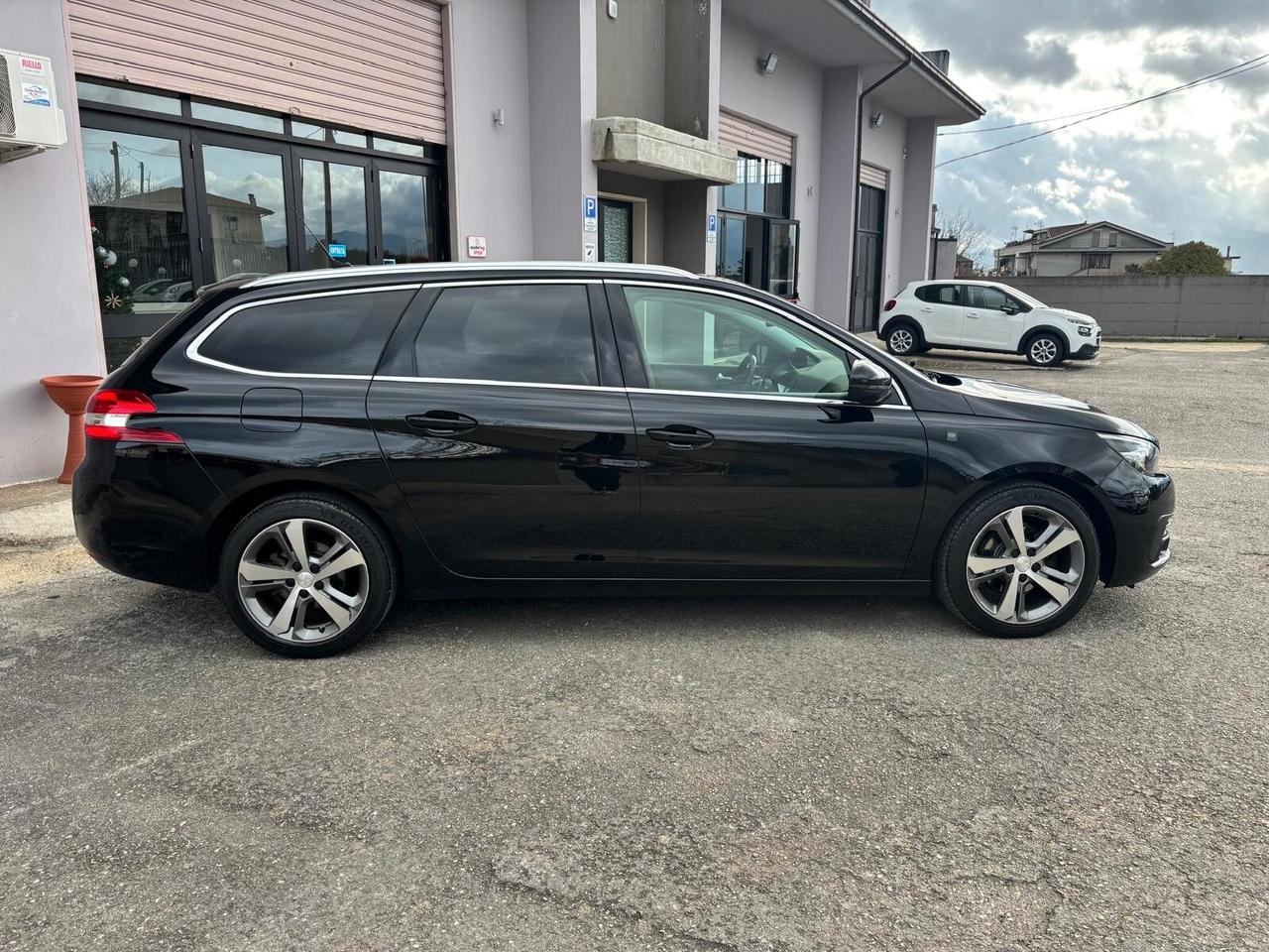 Peugeot 308 BlueHDi 130 S&S EAT8 SW Tech Edition 02/2020