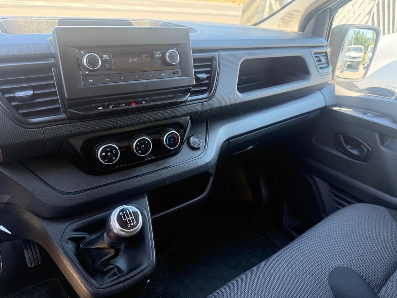 Renault Trafic T28 2.0Dci 110Cv Iva Compresa