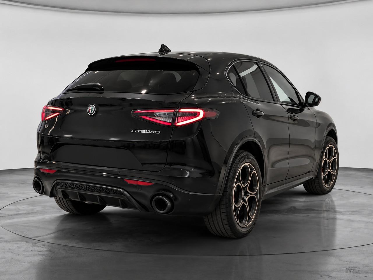 ALFA ROMEO Stelvio 2023 - Stelvio 2.2 t Intensa Q4 210cv auto