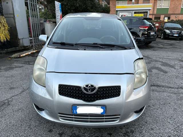 Toyota Yaris Yaris 5p 1.4 d-4d Sol m-mt