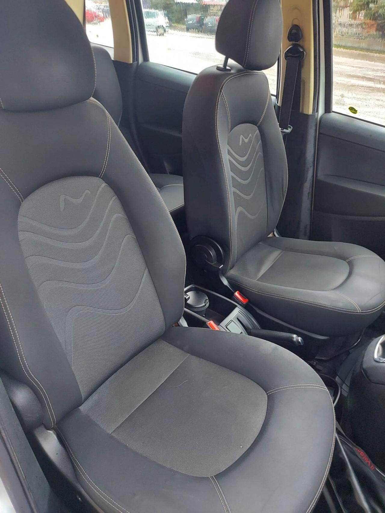 Lancia MUSA 1.3 Mjt 95 CV 5th Avenue 2012