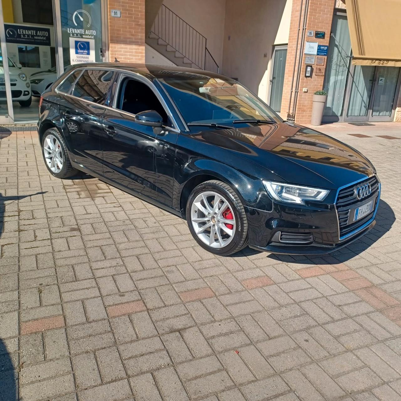 137.288KM AUDI A3 1.6 TDI AUTOMATICA EURO 6