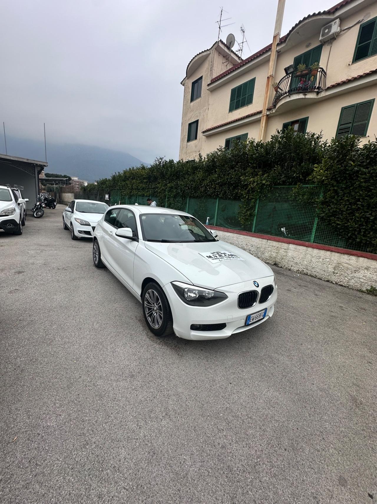 Bmw 114 114d 3p. Unique