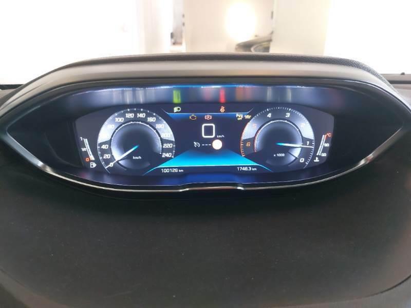 PEUGEOT 3008 BLUEHDI 130 SES BUSINESS SUV