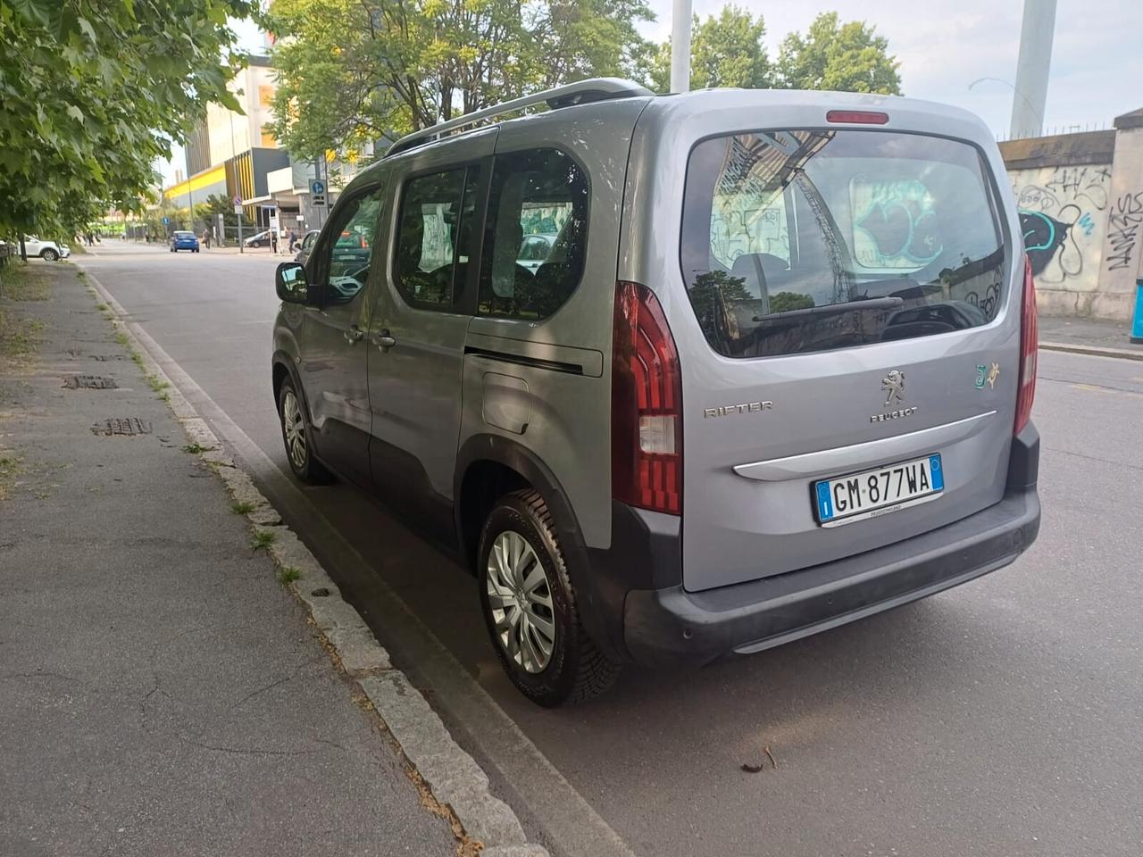 PEUGEOT RIFTER 5 POSTI 1500 HDI 100 CV E6