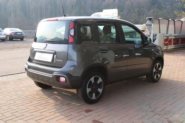 FIAT Panda 1.0 Hybrid City Cross Clima auto-DAB 7"