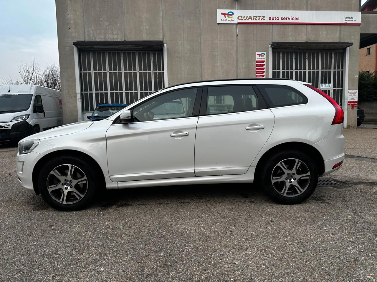 Volvo XC 60 XC60 D4 AWD Geartronic Momentum