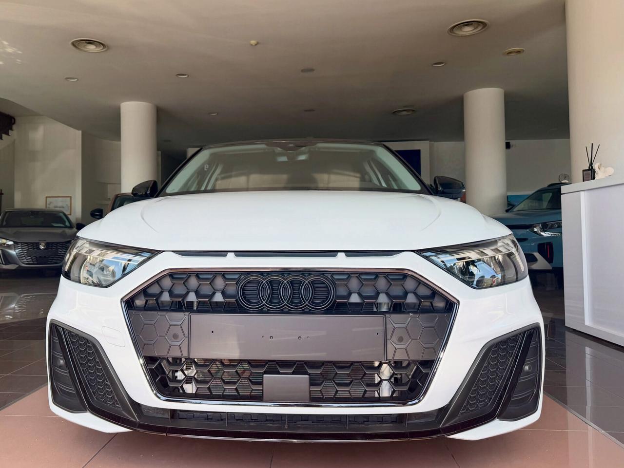 AUDI A1 30 TFSI SPB BLACK-LINE S-TRONIC