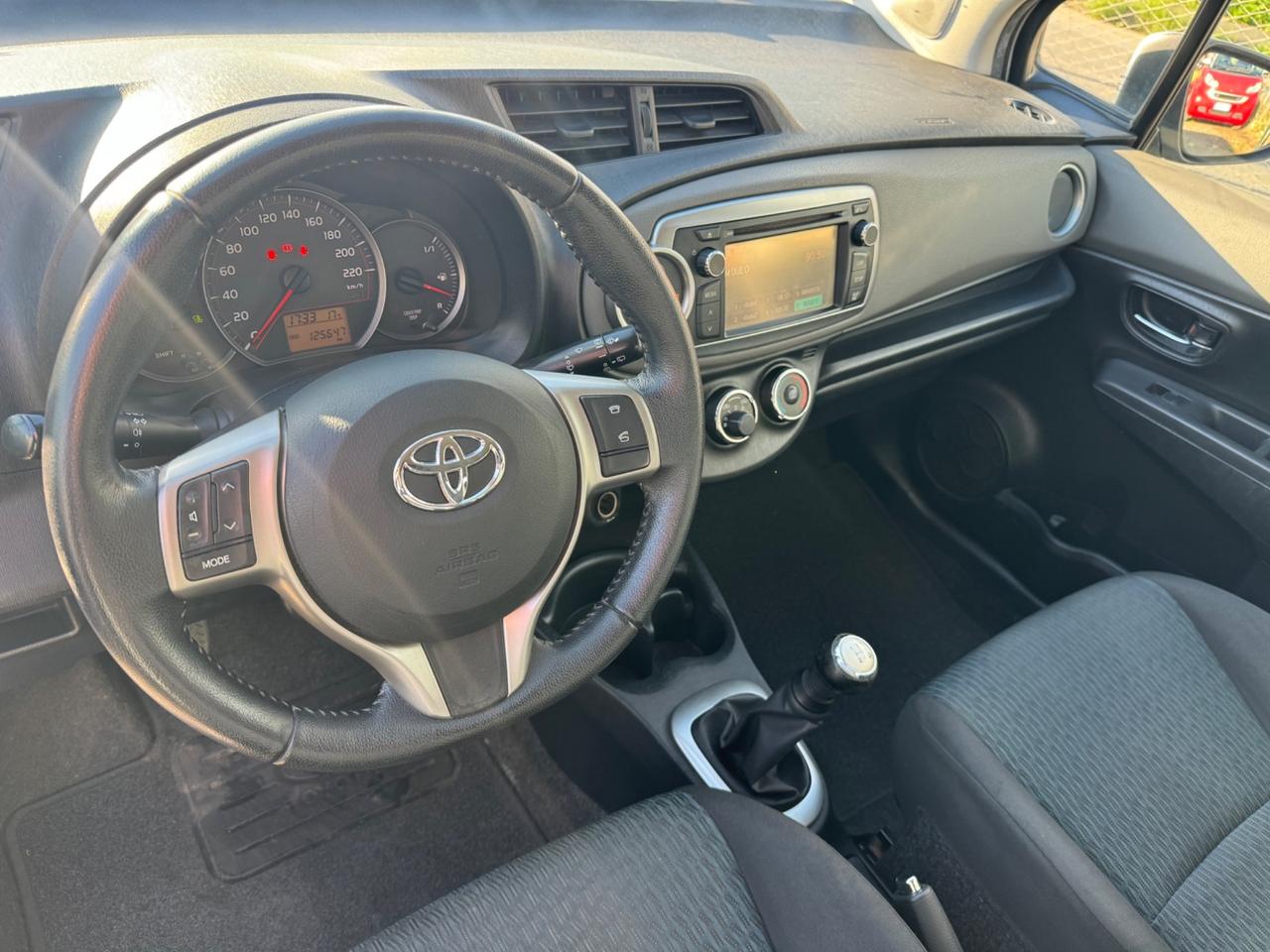 Toyota Yaris 1.0 5 porte Lounge NEOPATENTATI
