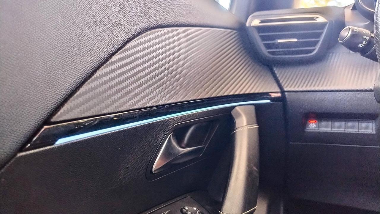 Peugeot 2008 BlueHDi 110 S&S GT