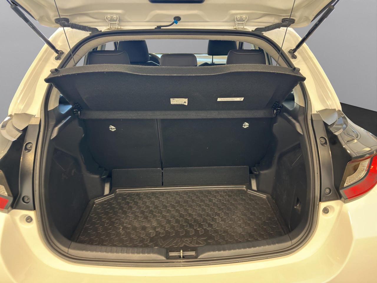 Toyota Yaris 1.5h Active