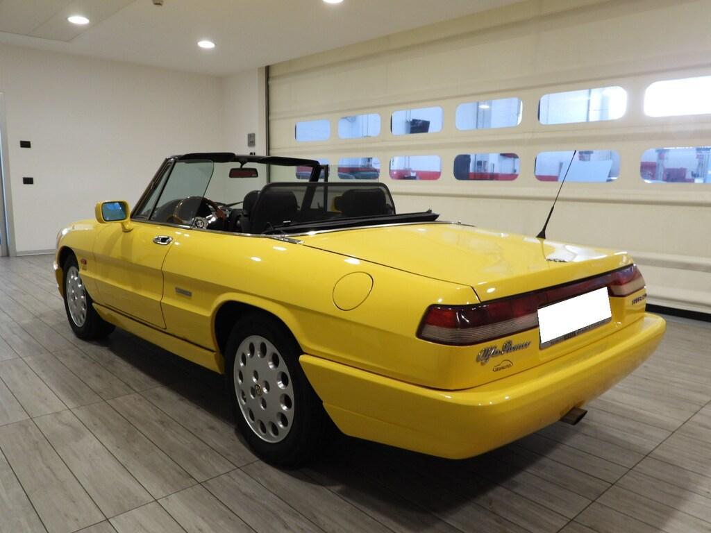 Alfa Romeo Spider 2.0