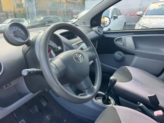 TOYOTA Aygo 1.0 12V VVT-i 5 porte Sol