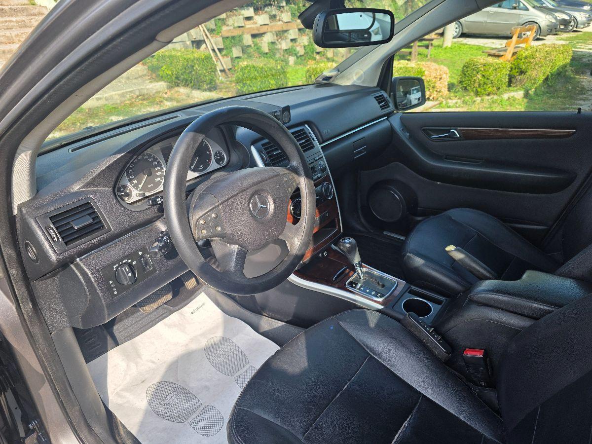 MERCEDES CLASSE B 180 METANO 2012 OK NEOPATENTATI
