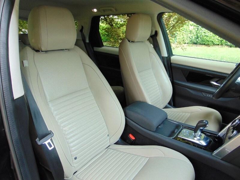 LAND ROVER Discovery Sport Discovery Sport 2.0D...