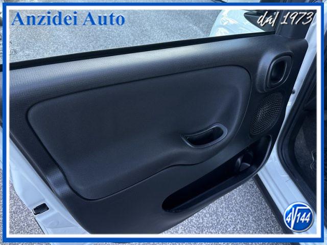 FIAT Panda 1.0 Hybrid Street Van N1 4 posti