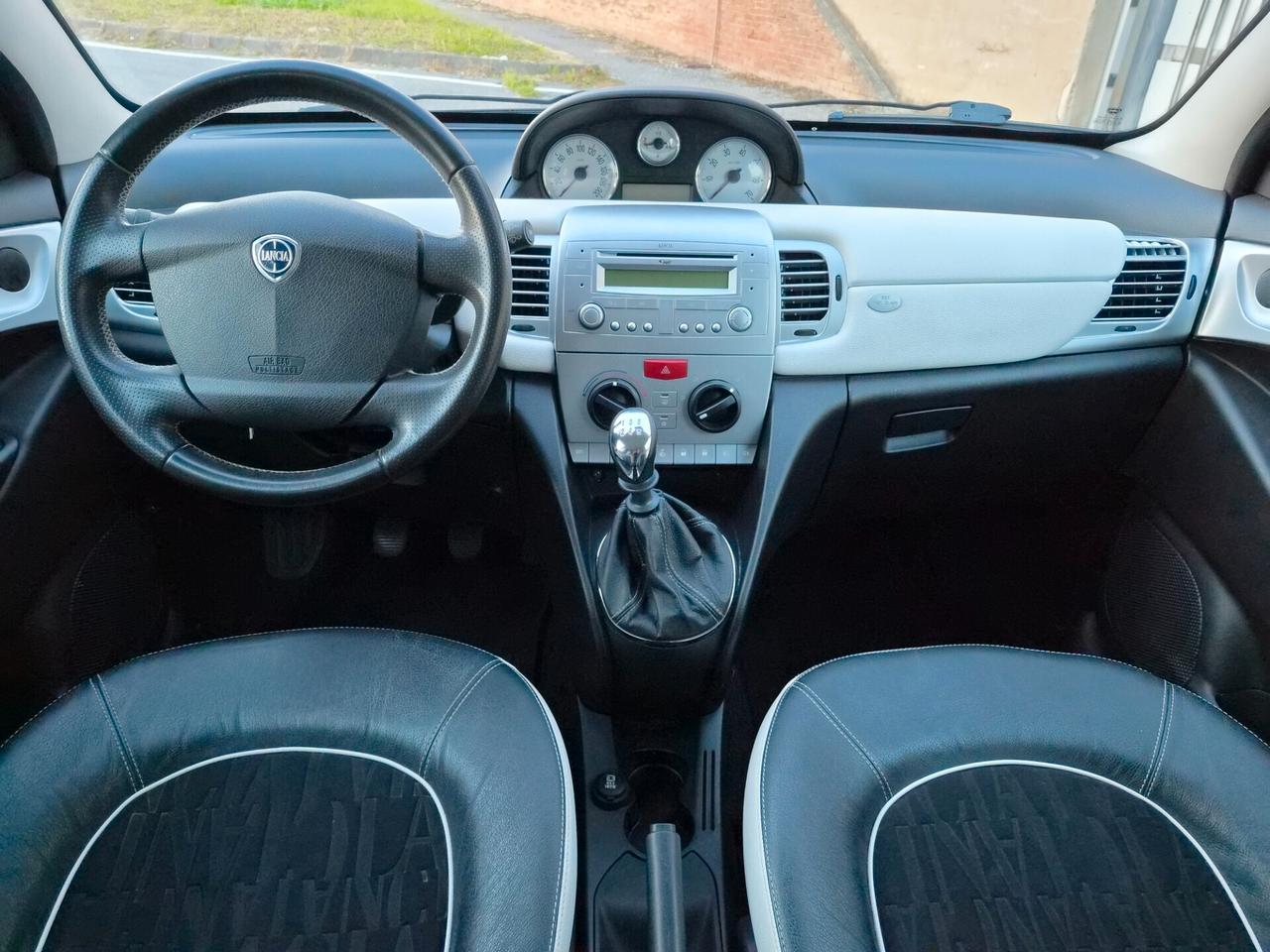 Lancia Ypsilon 1.2 69 CV Platinum
