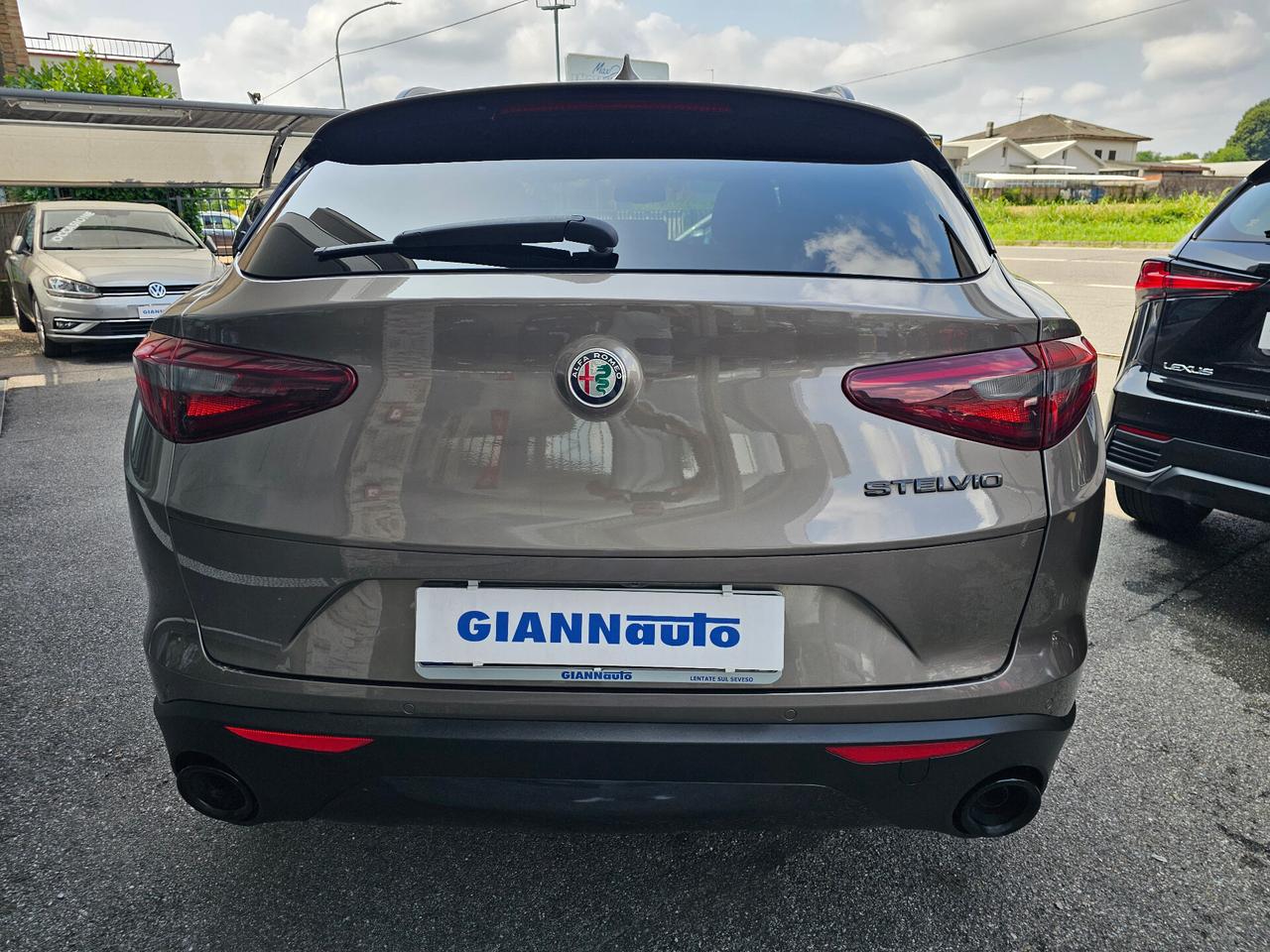 Alfa Romeo Stelvio 2.2 Turbodiesel 190 CV AT8 B-Tech