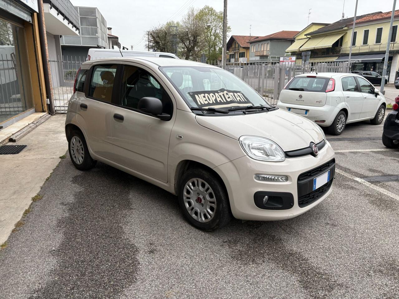 FIAT Panda 1.2 Lounge SOLI 44mila Km - 2017