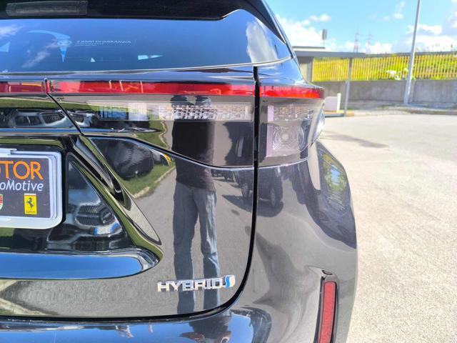 TOYOTA Yaris Cross 1.5 Hybrid 5p. E-CVT AWD-i Business