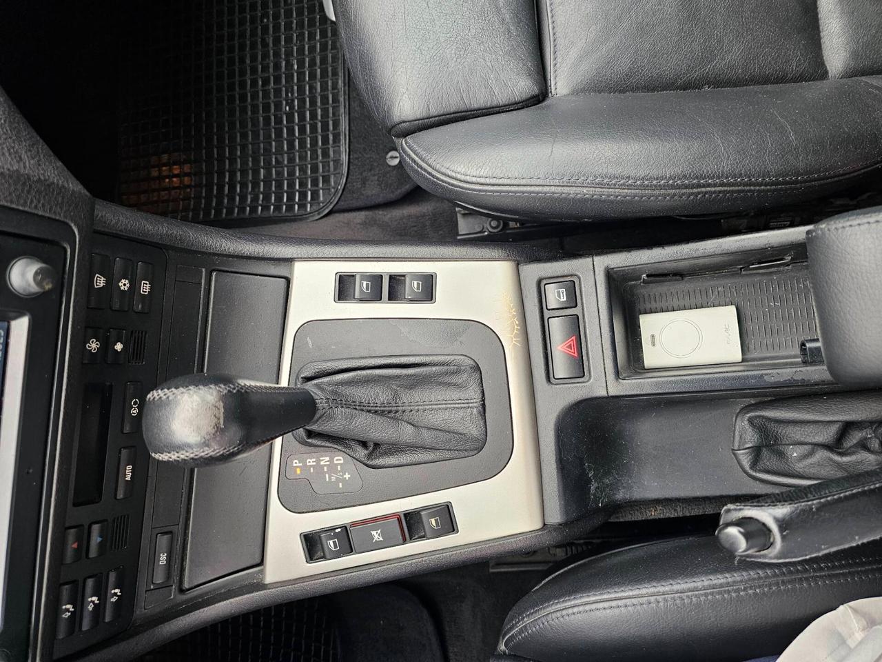 Bmw 318 318i (2.0) cat 4 porte Eletta