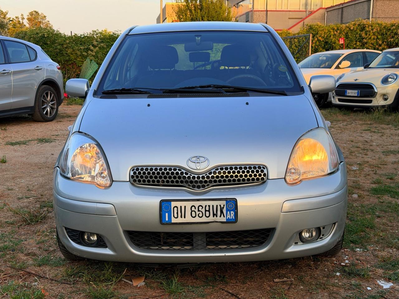 Toyota Yaris 1.0i 3 porte Expo Clima Benzina 65cv 2005