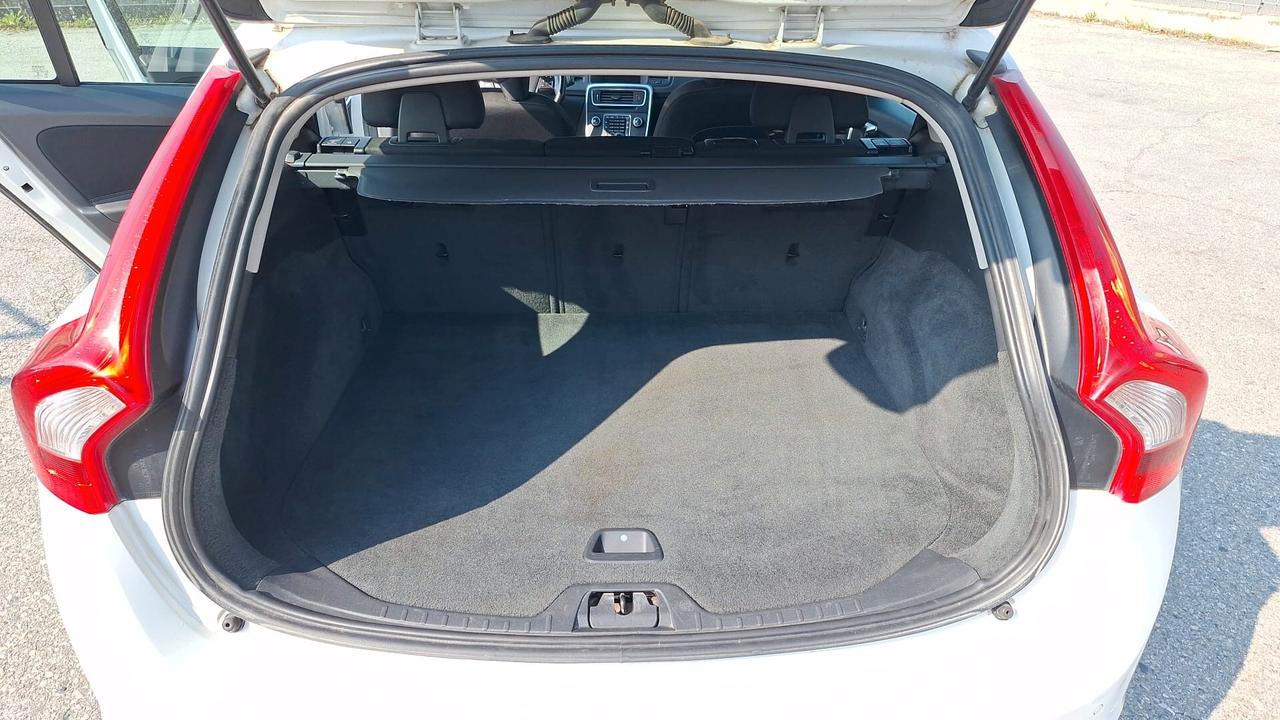 Volvo V60 D2 1.6 Business