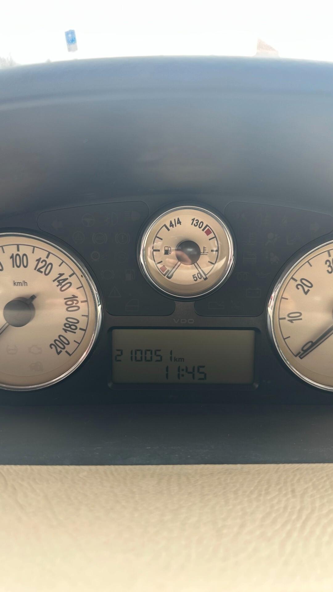 Lancia Ypsilon 1.2 16V Platino